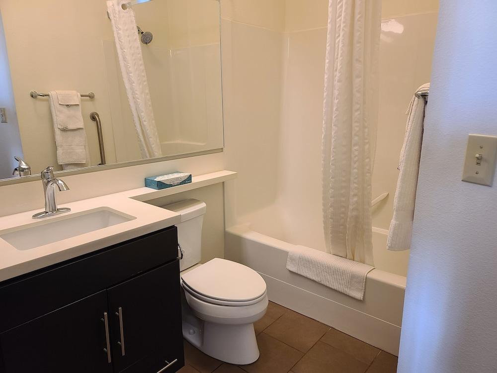 Candlewood Suites Sidney by IHG photo 16
