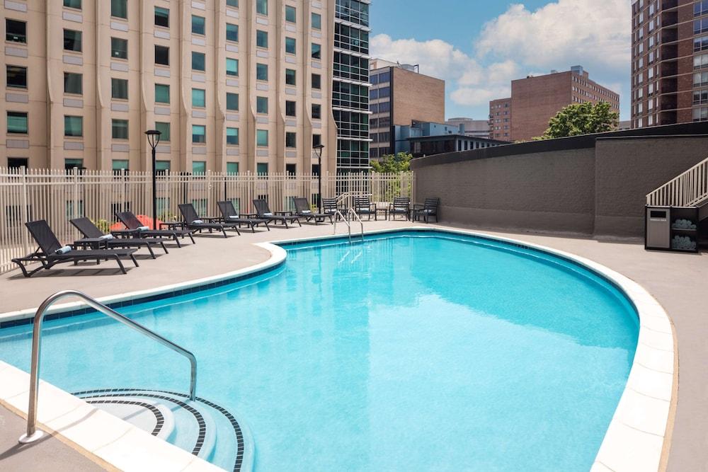 Doubletree by Hilton Washington DC Silver Spring photo 10