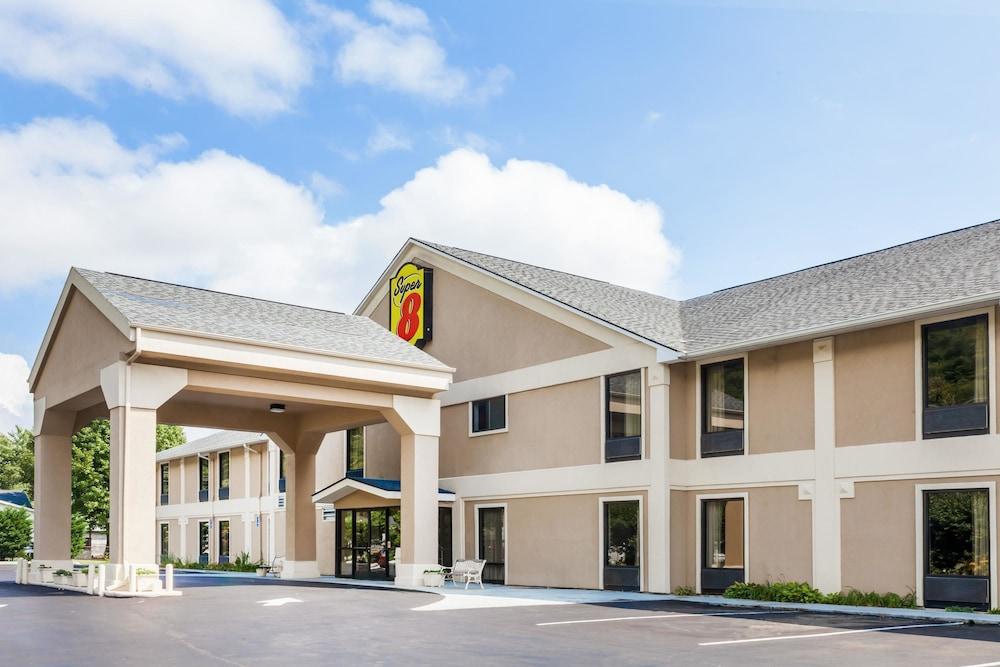 Super 8 by Wyndham Erwin photo 1