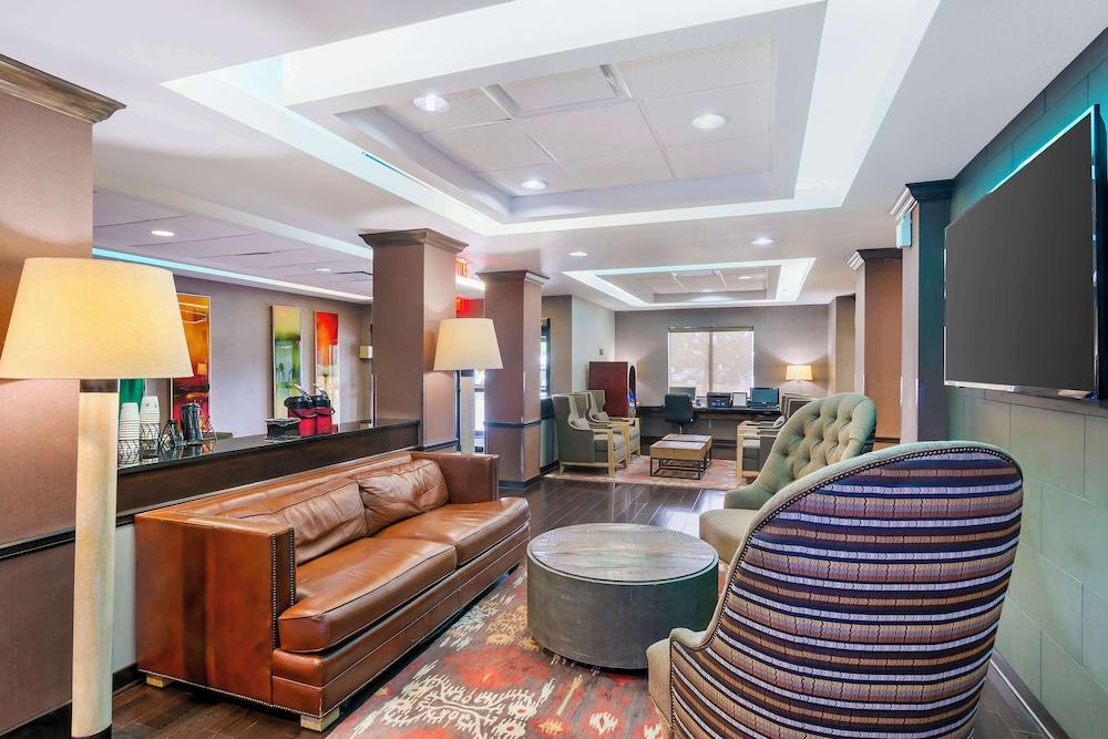 Best Western Plus Olathe Hotel photo 2