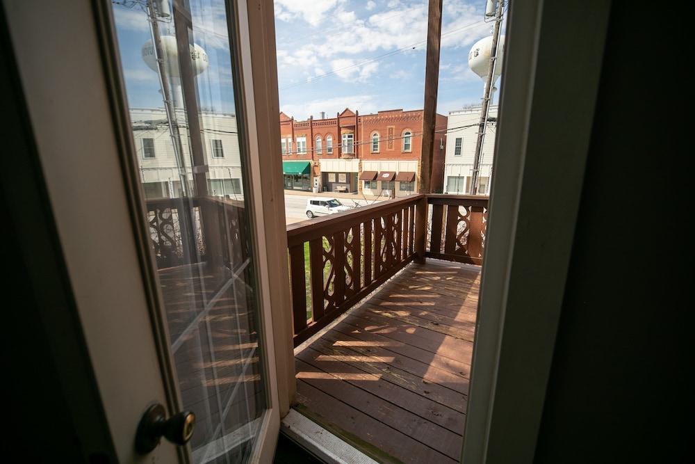 Nauvoo Temple House Hotel photo 42