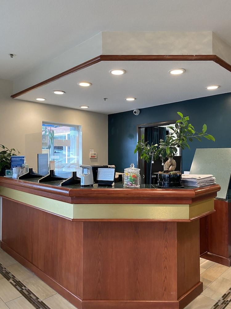 Travelodge Suites by Wyndham Newberg photo 76