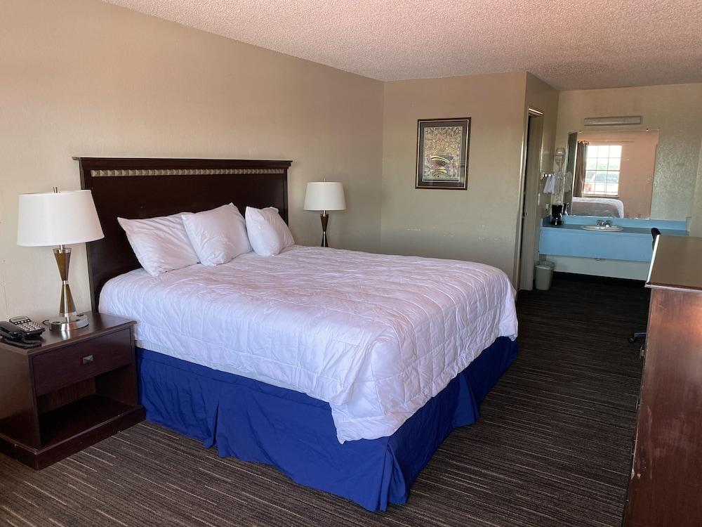 Executive Inn photo 3
