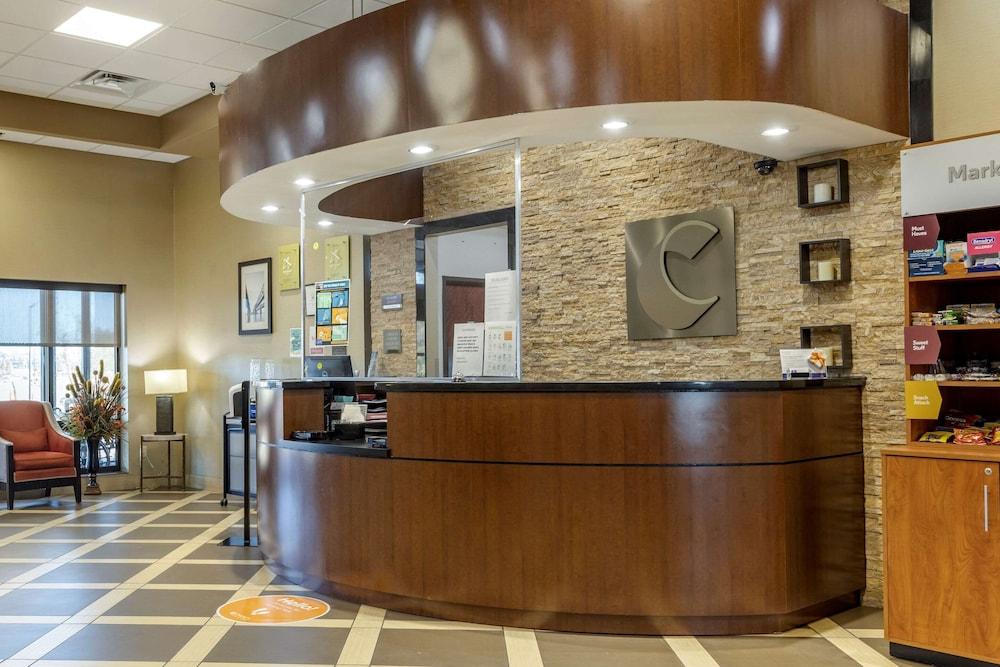 Comfort Suites Batesville photo 2