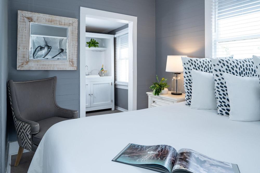 Alexanders Guesthouse - Adult Exclusive, LGBTQ Friendly photo 24