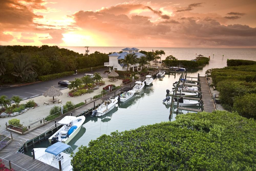 Ocean Pointe Suites at Key Largo photo 3