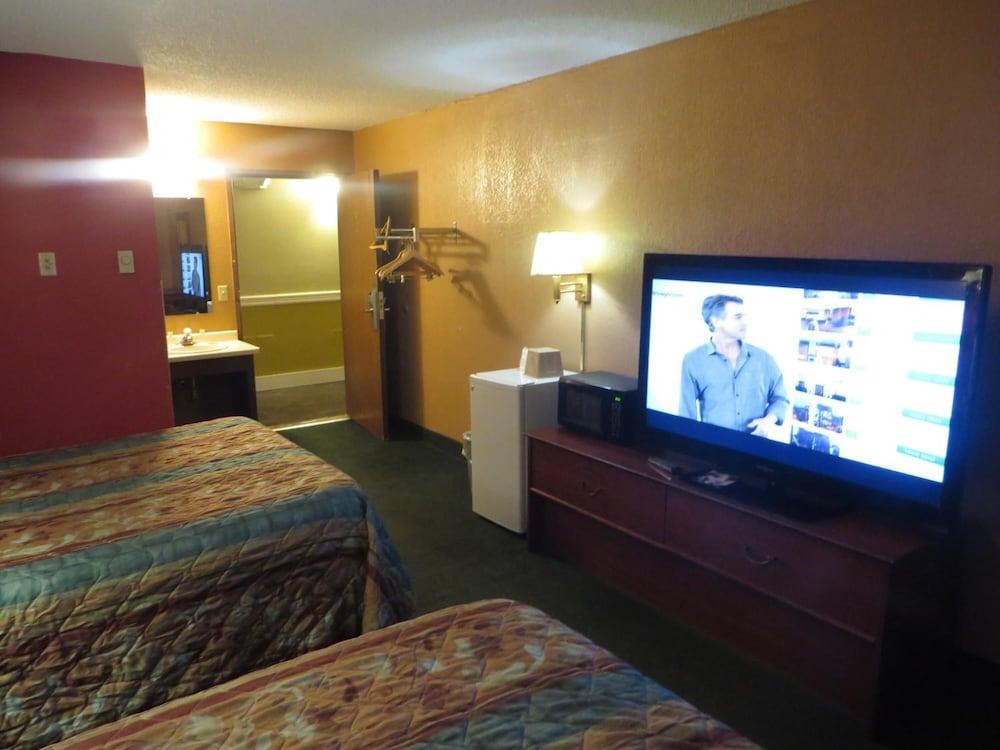 Riverside Suites photo 51