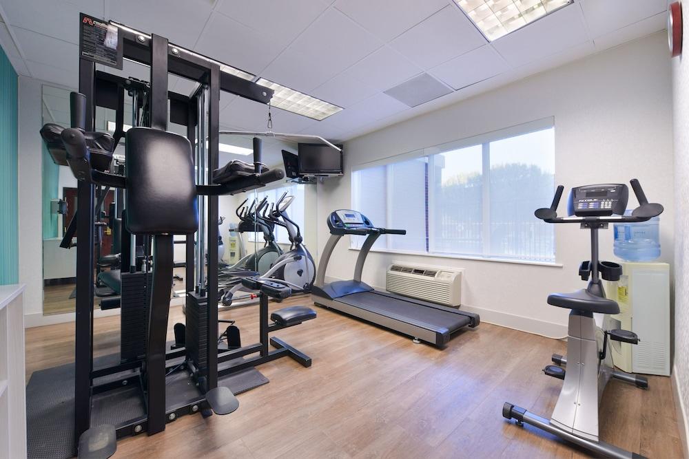 Holiday Inn Express & Suites Abilene by IHG photo 34
