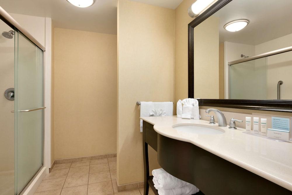 Hampton Inn & Suites Mahwah photo 12