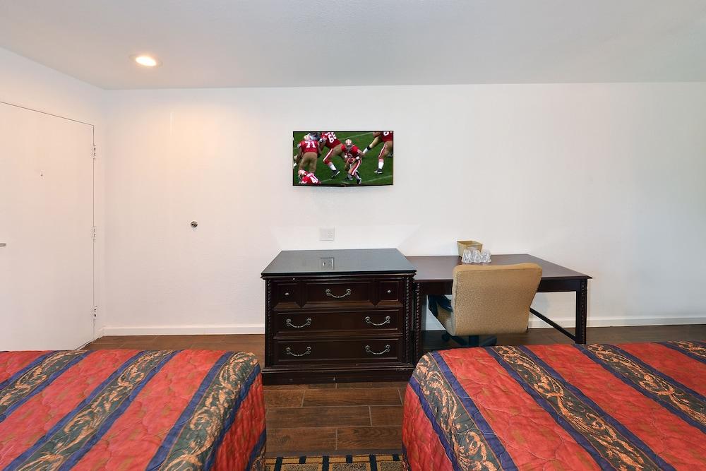Budget Inn photo 8