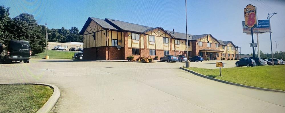 Super 8 by Wyndham Warrenton photo 43