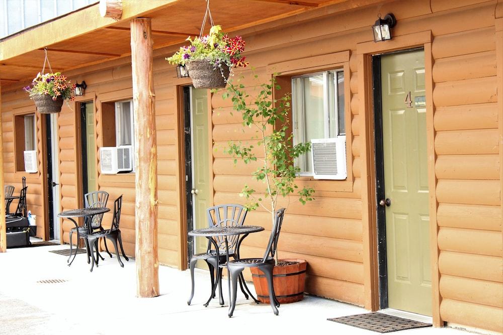 Elkhorn Cabins And Inn photo 2