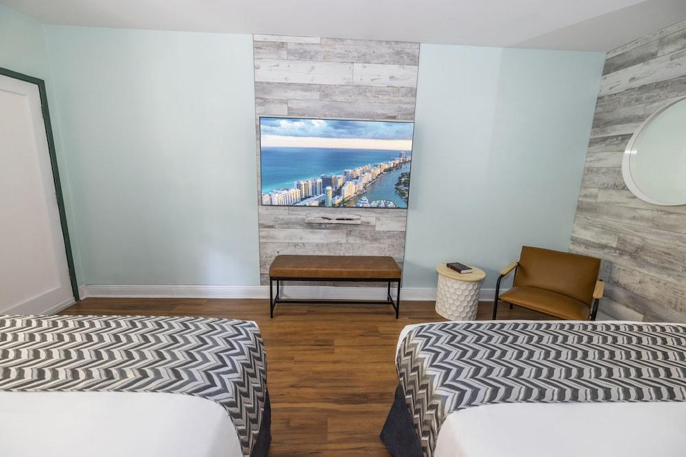 Suites on South Beach photo 25