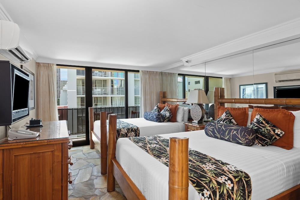 Castle Bamboo Waikīkī Hotel photo 48