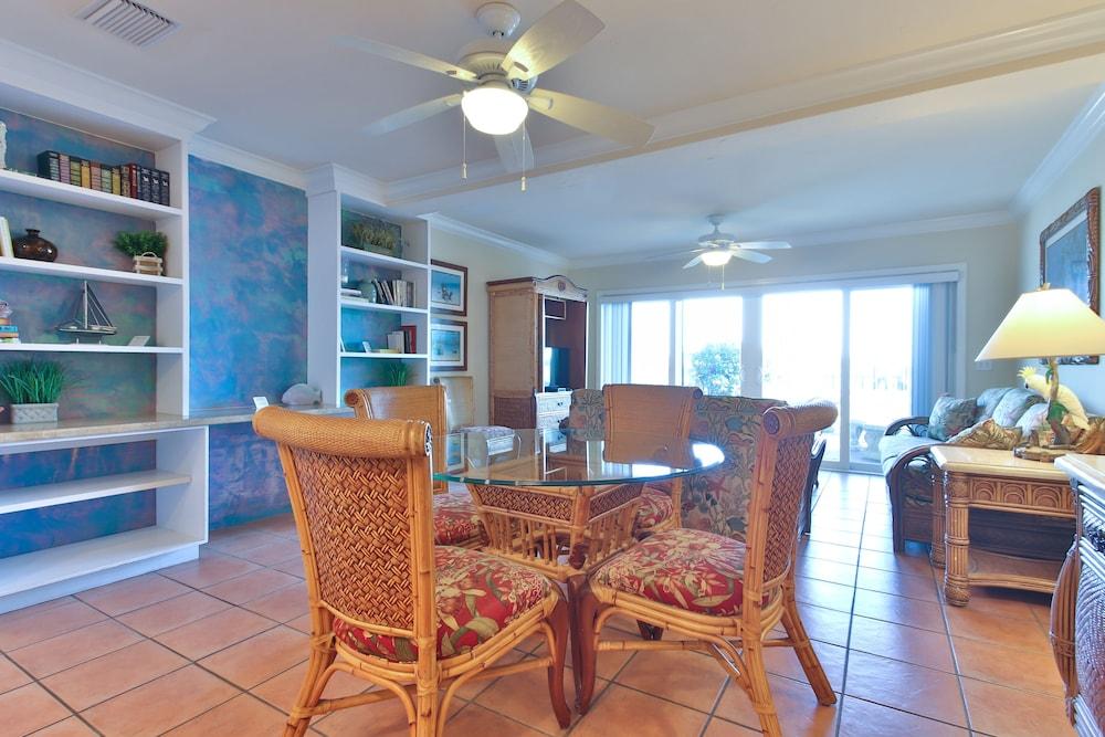 Tortuga Inn Beach Resort photo 26