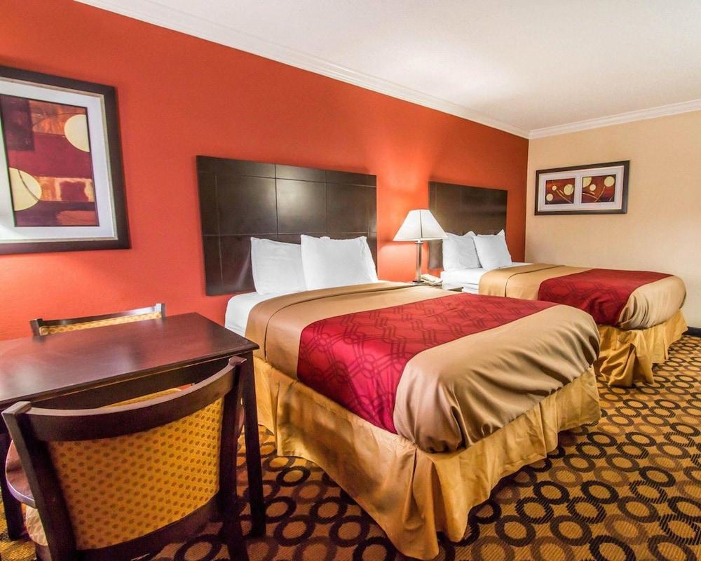 Econo Lodge Richmond Hill photo 6