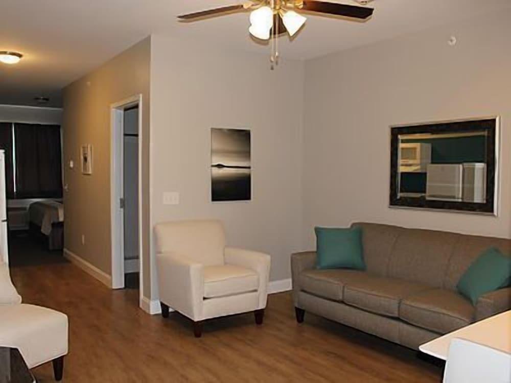 The Acorn Suites photo 7