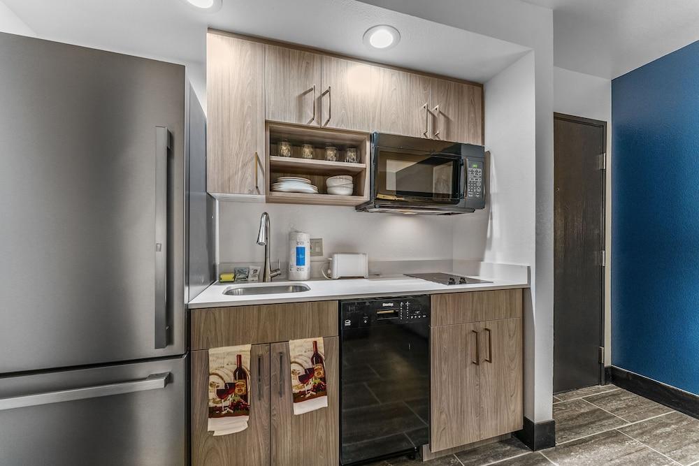 Metro Tempe Extended Stay photo 37