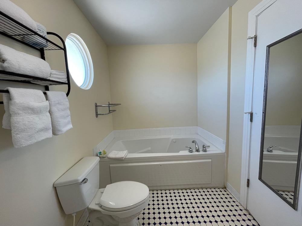 Magic Beach Motel photo 34