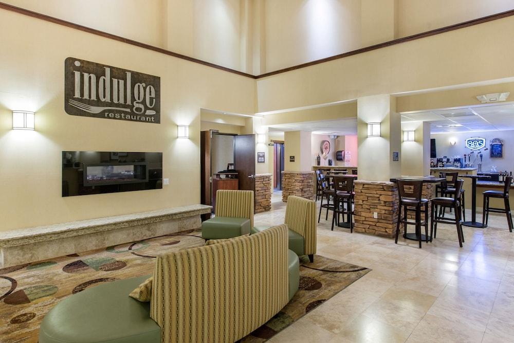 The Oaks Hotel Paso Robles photo 29