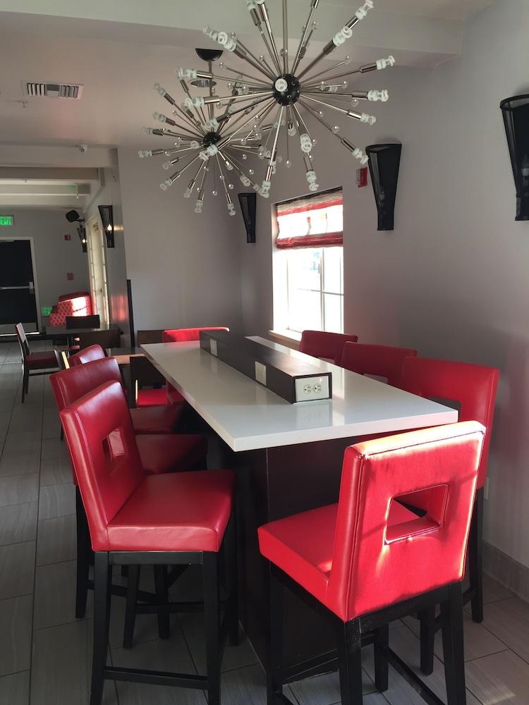 Hotel 1550 photo 16