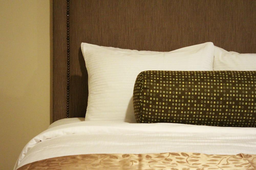 Rest Hotel Plymouth photo 30