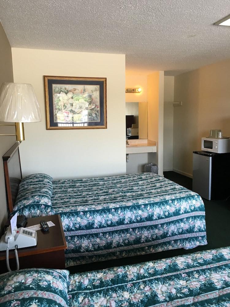 McCaig Motel photo 15