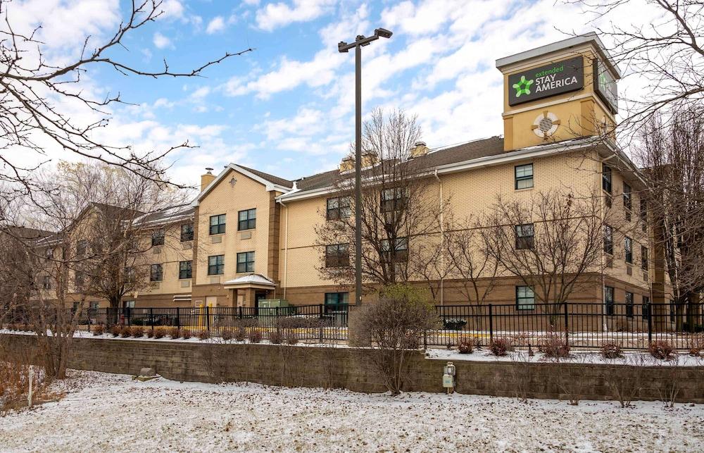 Extended Stay America Suites Chicago Schaumburg I90 photo 28