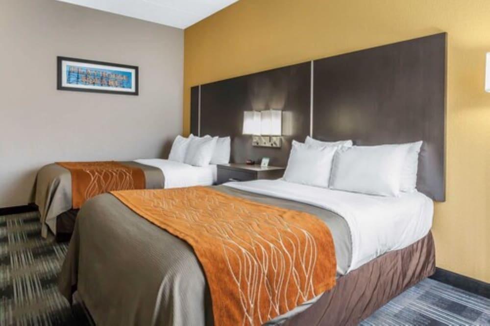 Comfort Inn Cleveland Airport photo 12