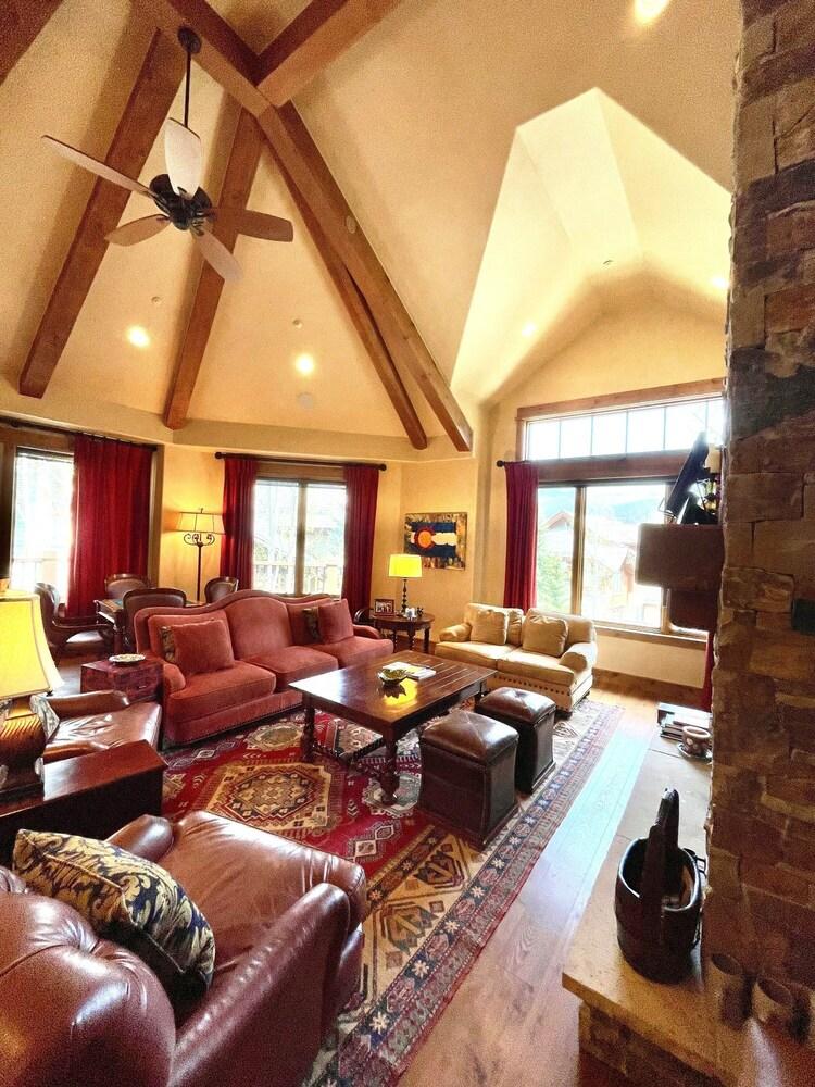 Arrowhead Village, A Vail Resorts Property photo 37