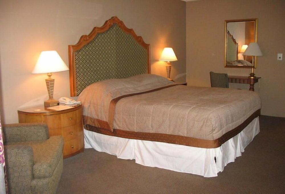 Aviation Inn photo 33