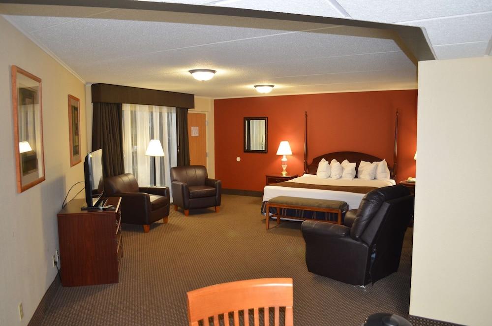 Crossroads Hotel and Event Center photo 67