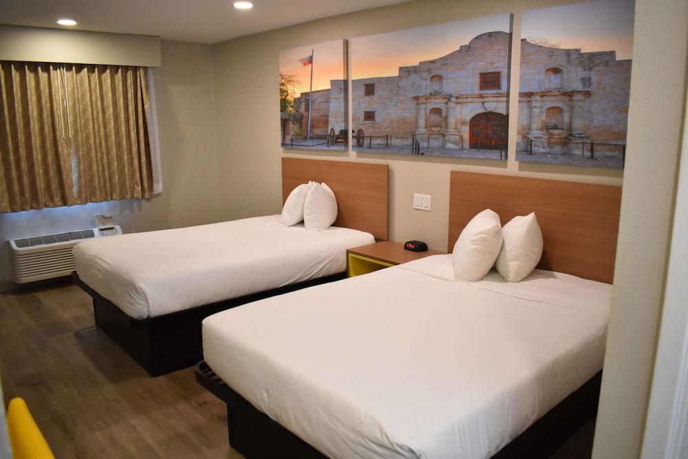 Days Inn by Wyndham San Antonio Alamo/Riverwalk photo 5