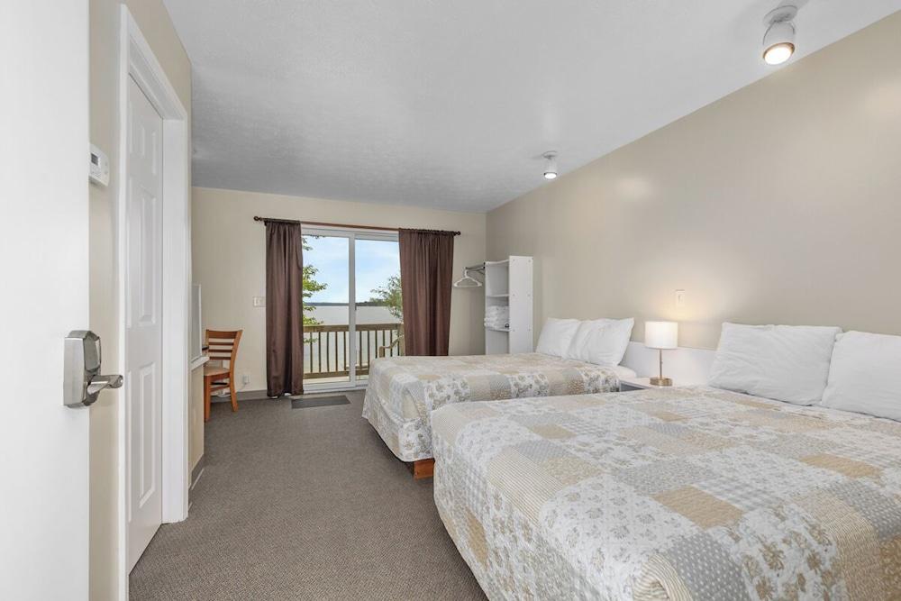 The Lakeview Motel photo 48