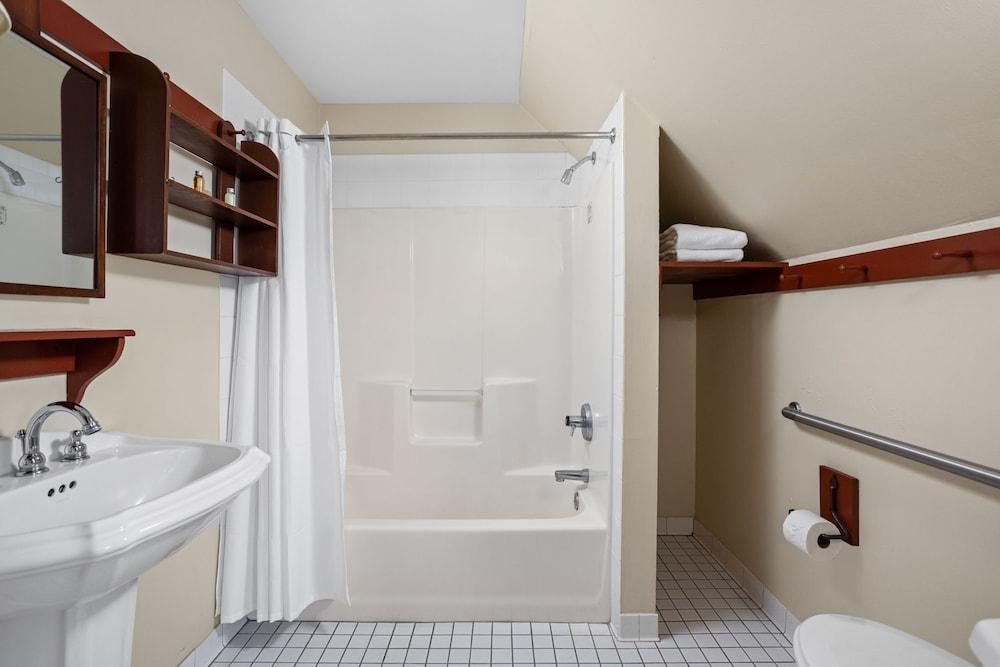 Artists Colony Inn photo 29