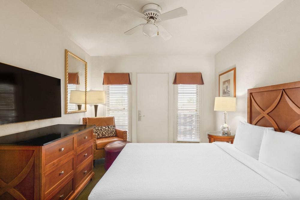 Historic Coronado Motor Hotel by OYO photo 17