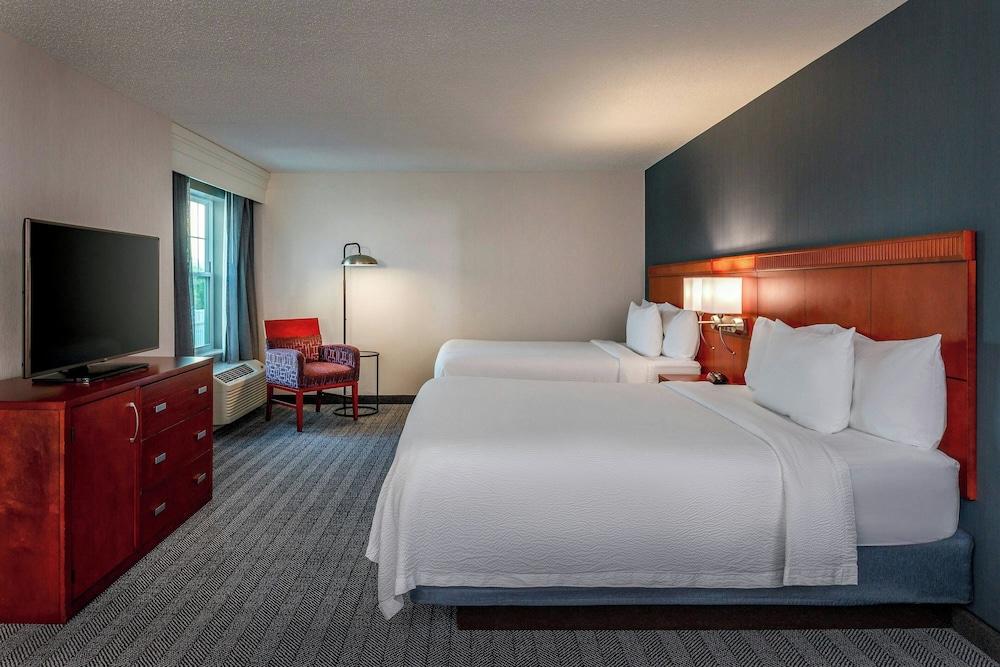 Courtyard by Marriott Hadley Amherst photo 7