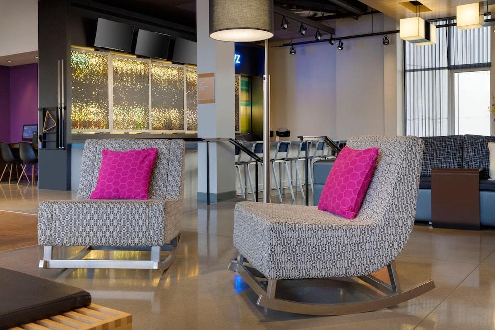 Aloft Milwaukee Downtown photo 38