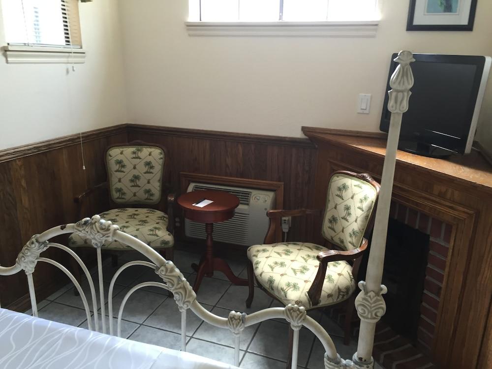 Seacrest Inn photo 12