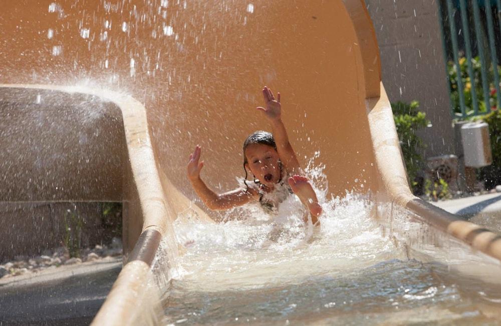 Sand Dunes Resort and Suites photo 48