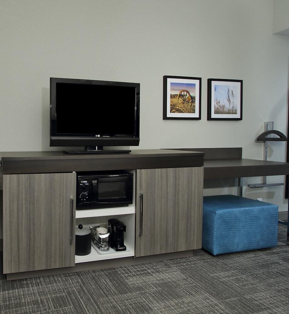 Hampton Inn Hagerstown-I-81 photo 23