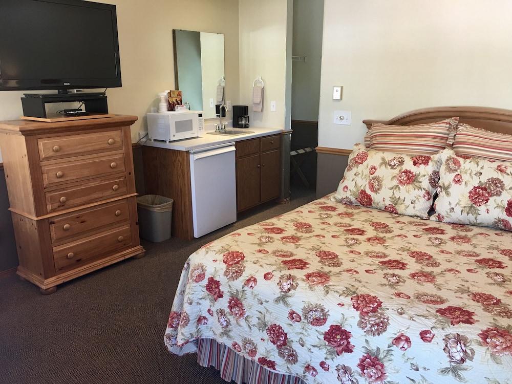 Bay Breeze Resort photo 19