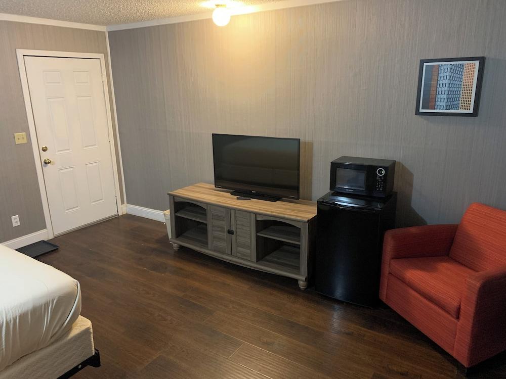 Sawmill Lodges Motel photo 3
