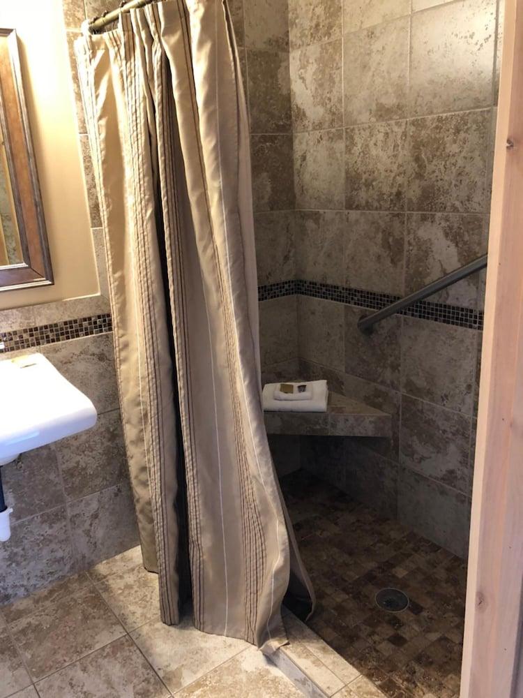 Hotel Expedition photo 28