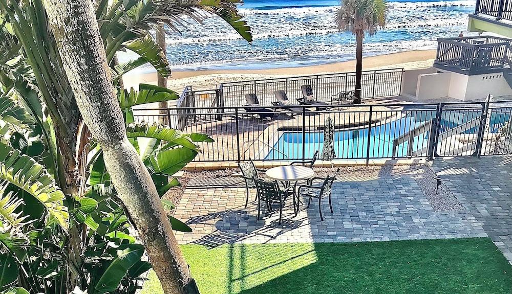 Organic Beach Retreat photo 15