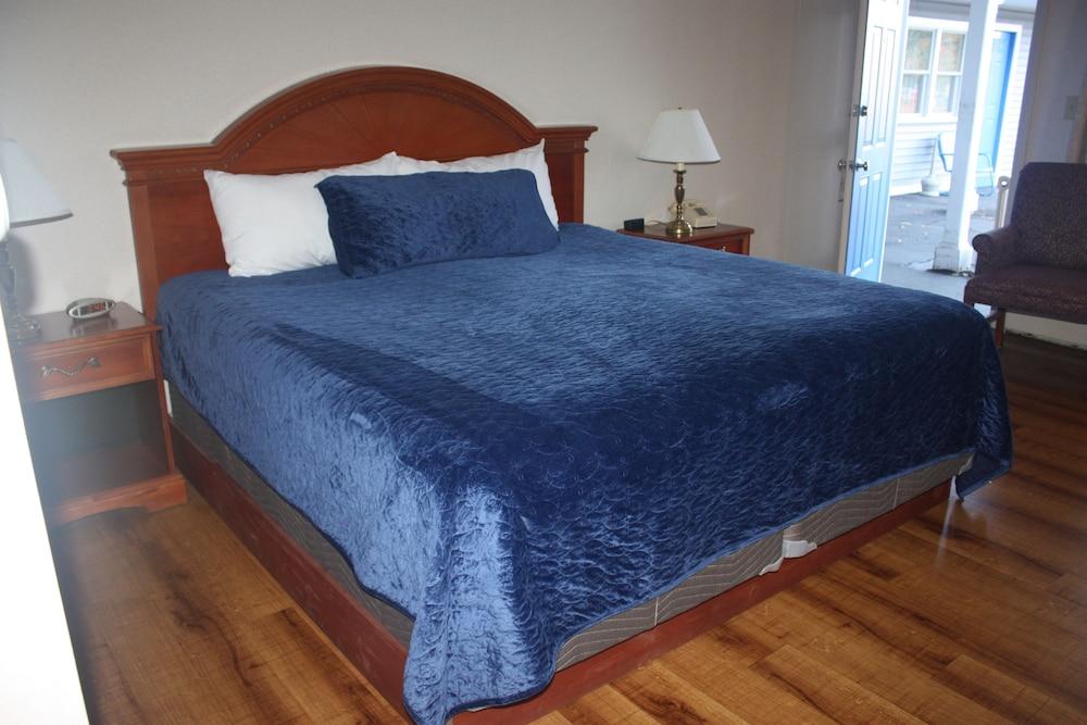 The Towne Motel photo 44