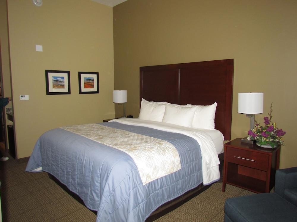 Heartland Inn and Suites photo 19