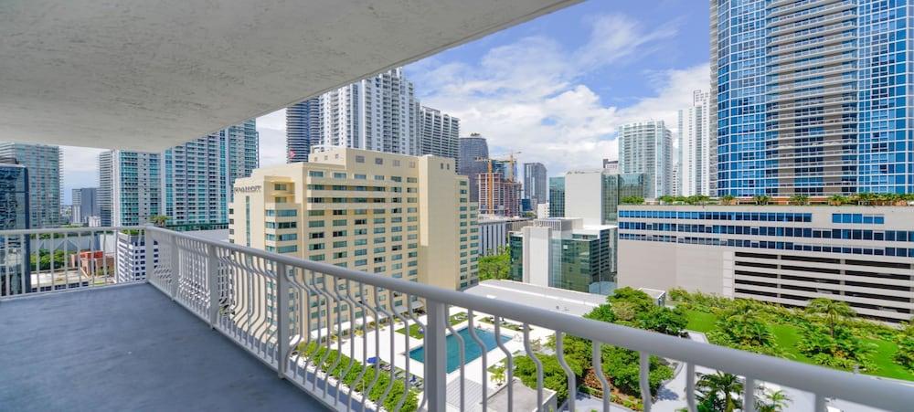 Icon Residences photo 55