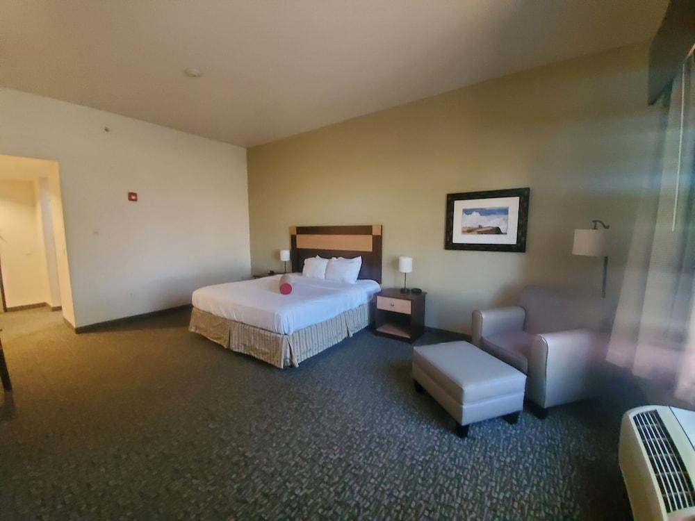 Spark by Hilton Phoenix East Mesa photo 15