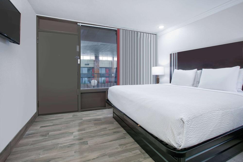 Ramada by Wyndham Diamondhead I-10/Gulfport photo 16